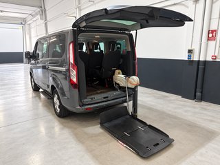 Ford Tourneo Custom PMR + 6 PLAZAS