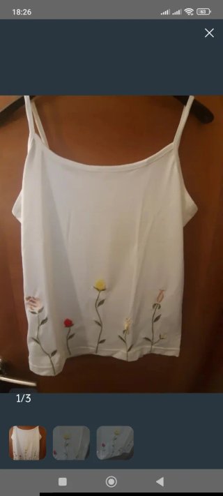 Camiseta de tirantes blanca con bordados