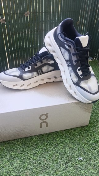 Zapatillas On Running Cloudtilt Black/Ivory 40EU