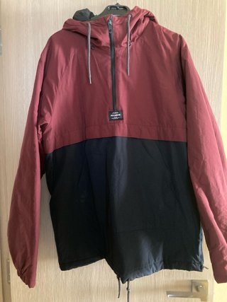 Anorak Pull&Bear Talla L
