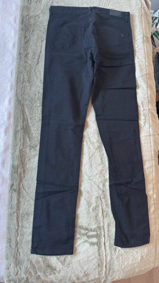 Pantalón Bershka Skinny Negro Talla 36