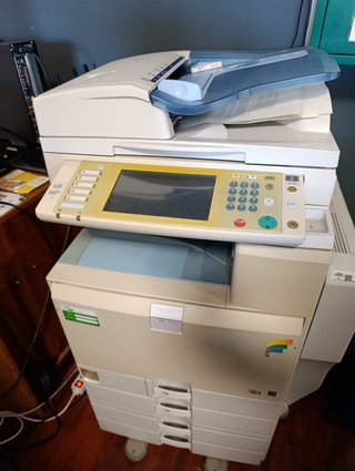 Impresora Multifunción Ricoh aficio MP C4000