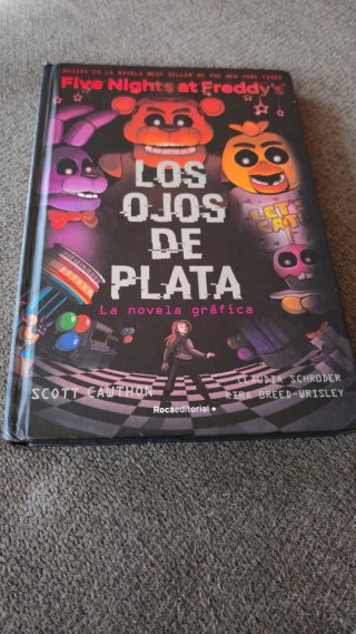 Los ojos de plata: (la novela gráfica)