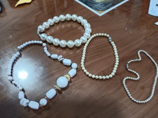 4 Gargantillas de bisuteria Vintage