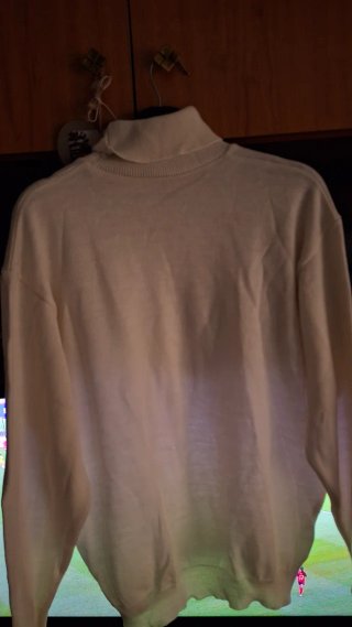 Jersey de cuello alto blanco