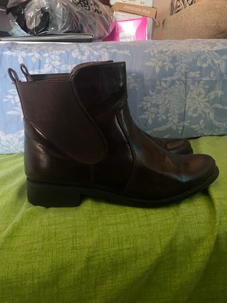 Botines de piel marrones