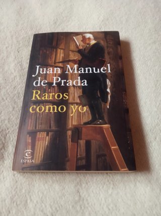 Raros como yo