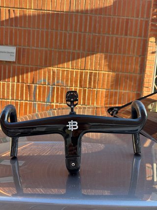 Manillar Integrado de Carbono Black Inc