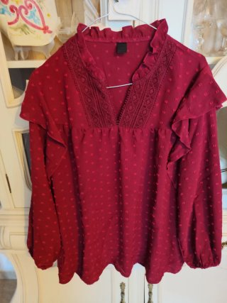 Blusa Roja con Volantes Talla M