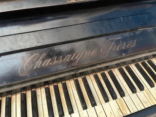Piano Chassaigne Frères