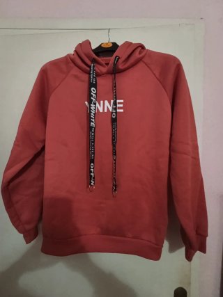 Sudadera con gorro