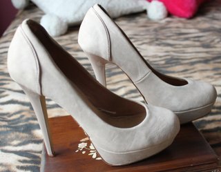 Zapatos de Tacón con Plataforma Beige Suitblanco