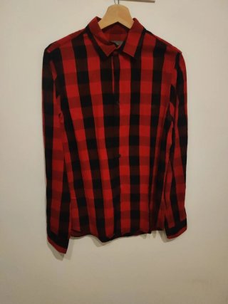 Camisa de cuadros roja y negra C&A