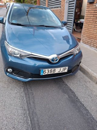 Toyota Auris 2015