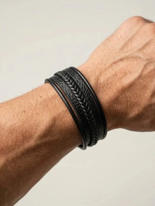 Pulsera Multicapa de Cuero Sintético Negra