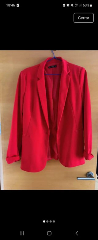 Blazer Stradivarius Roja