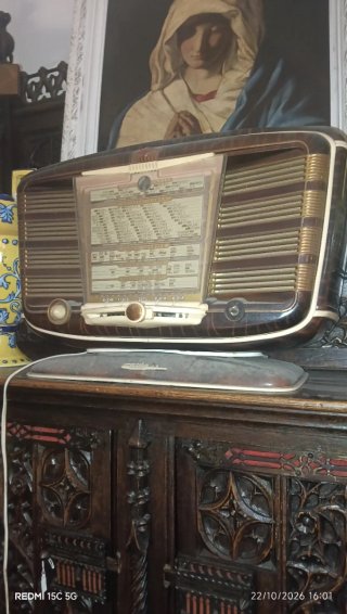 Radio de válvulas SNR Excelsior 52