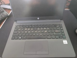 Portátil HP G240 G8