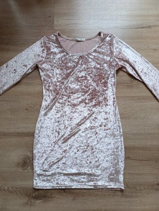 Vestido de terciopelo rosa