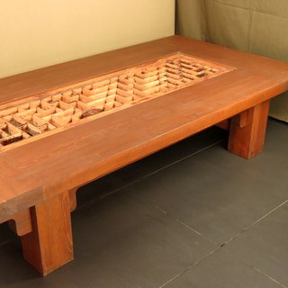 MESA MACIZA PINO VALSAÍN CON CELOSÍA CHINA