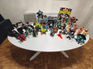 Colección de Figuras de Acción y Juguetes