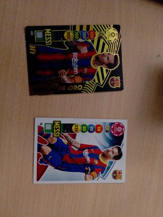 2 Cromos Panini Adrenalyn Messi 2021 Barcelona