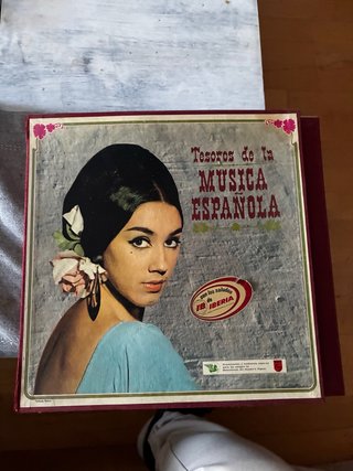 Caja Vinilos Tesoros de la Música Española