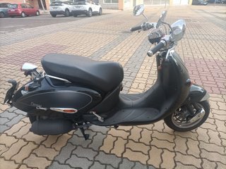 Scooter Aprilia Company Custom