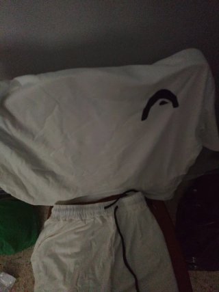 Conjunto de hombre blanco