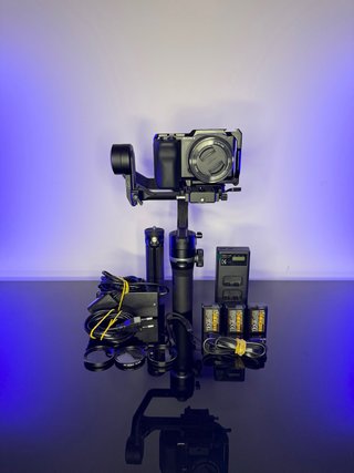 Sony ZV-E10 + Gimbal y Accesorios