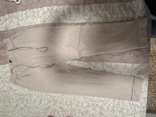 Pantalón Beige con Cintura Elástica