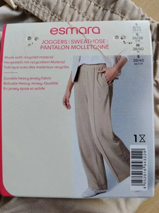 Pantalón S pernera ancha tipo jogger beige