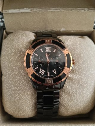 Reloj Guess Collection Gc