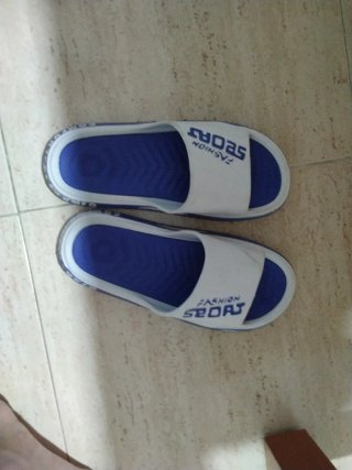 Chanclas Deportivas Blanco y Azul