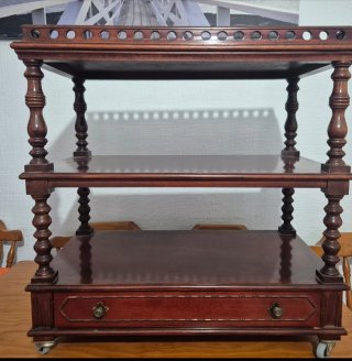 Mesa Auxiliar con Ruedas y Cajón