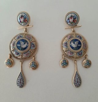 Pendientes Chandelier Dorados Aves y Flores