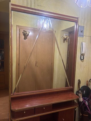 Mueble de entrada con espejo