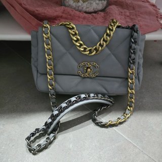 Bolso Chanel 19 Flap Bag Gris