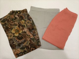 Lote de 2 minifaldas y 1 pantalón