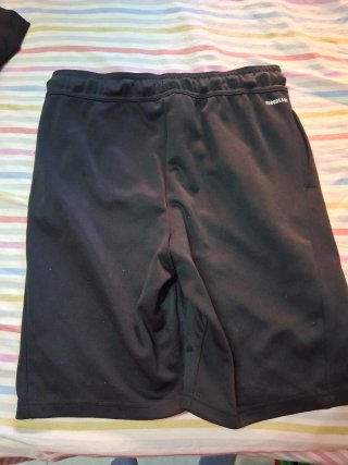 Pantalón corto adidas negro