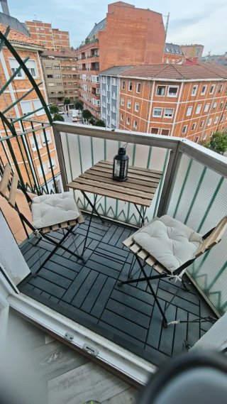 Conjunto IKEA de terraza: mesa + 2 sillas +cojines
