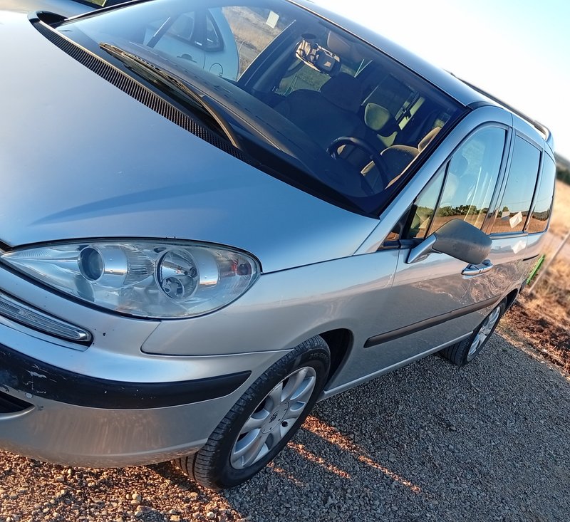 Peugeot 807 2004