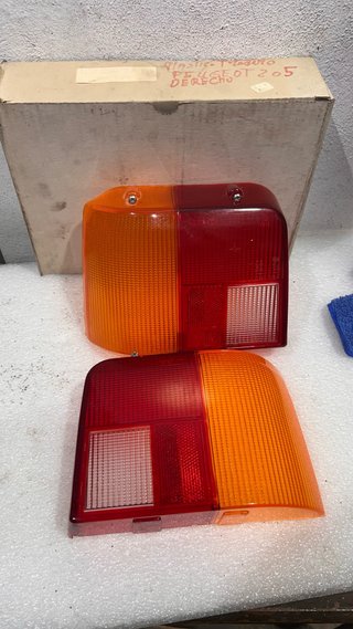 Pareja de Tulipas Traseras Peugeot 205