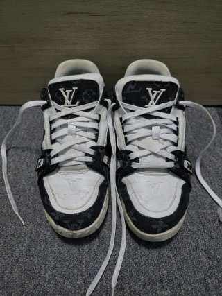 Zapatillas Louis Vuitton talla 39/40