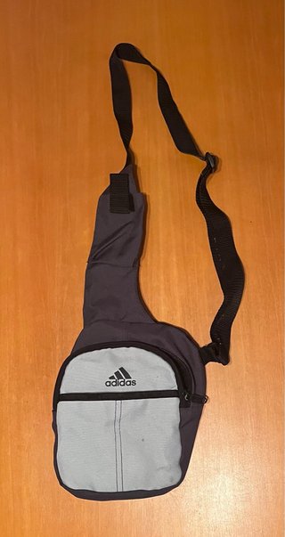 Bandolera Adidas Gris y Negra