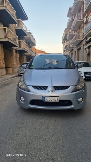Mitsubishi Grandis 2006