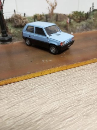 Coche de colección Fiat Panda escala 1:43