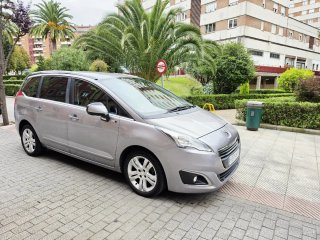Peugeot 5008 2014