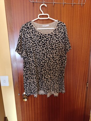 Camiseta Estampado Leopardo Zara