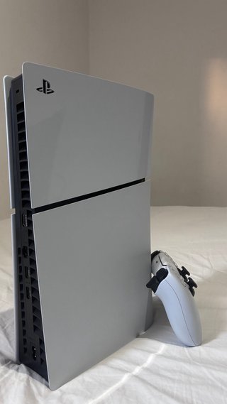 PlayStation 5 + mando